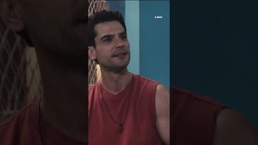 Pascual invita a Valentín a salir de la casa para poder tener su cita con Perlita #AMar #Uninovelas