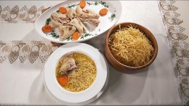 Куриный бульон. Яичная лапша