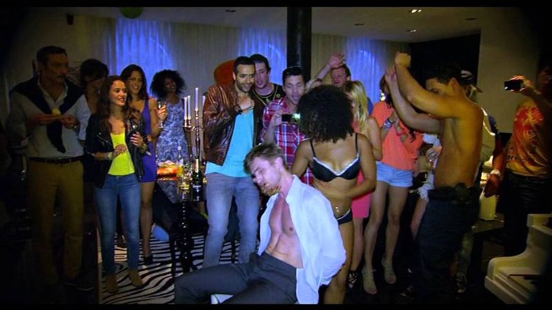 Жёсткий стриптиз