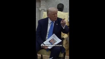 Trump lashes out at reporter over Qatari jet