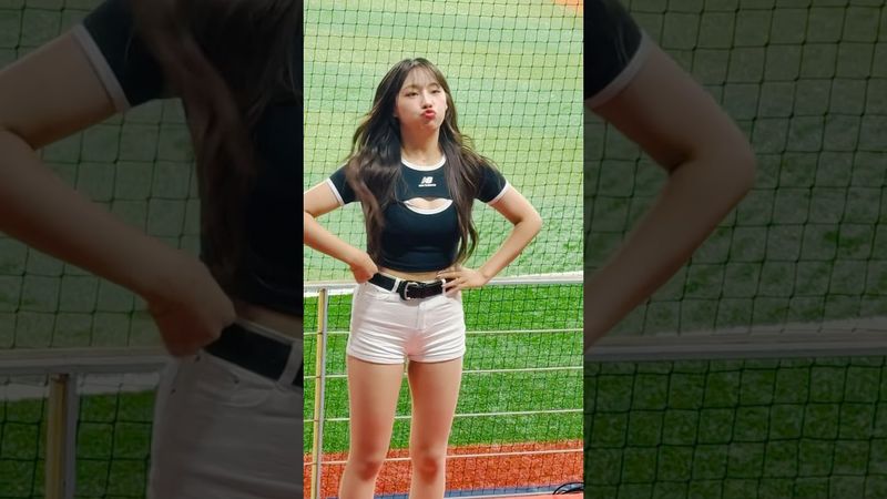 아웃되면 나오는 오리 🐤 #이서윤 #이서윤치어리더#ktwiz #kt위즈 #kt위즈치어리더