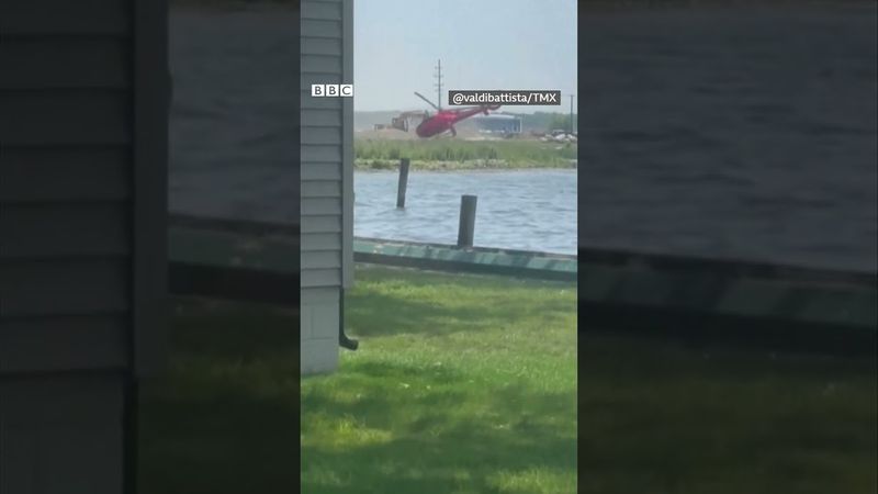 Вертоліт намагався приземлитися, але перевернувся на бік та впав. #shorts #сша #катастрофа  #новини