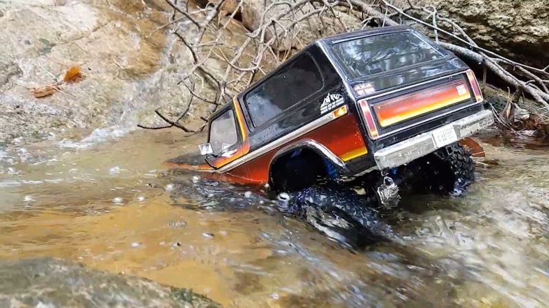 Traxxas TRX4 Ford Bronco Valley Rock Crawling