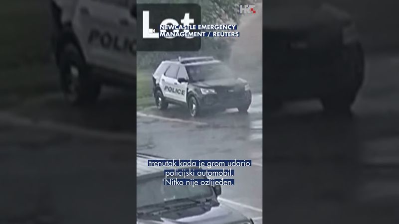 Trenutak kada je grom udario policijski automobil ⚡
