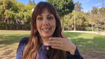 PROHÍBEN TENER GALLINAS, VAN A POR TI