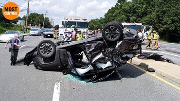 Brutal Car Crash Moments Caught on Camera – When Idiots Take the Wheel!