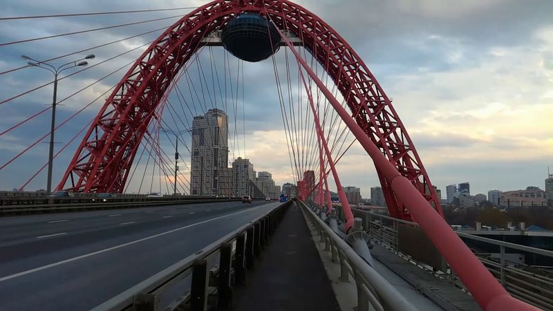 Живописный мост.