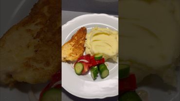 Puré de patata con pollo rebozado!