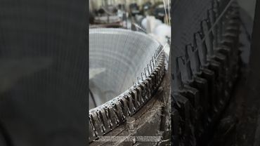 The weaving process of the gas-liquid filter net is mechanically accurate to every stitch.