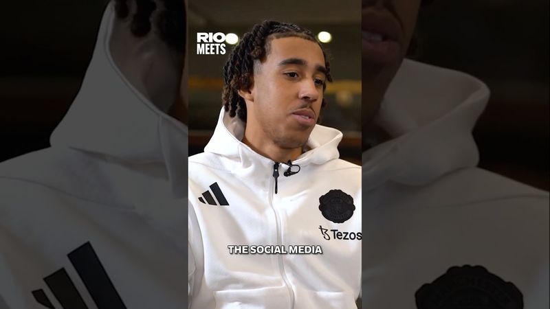 "People speak a lot" 🗣️ Leny Yoro tells Rio his view on Pressure and Social Media #football #podcast