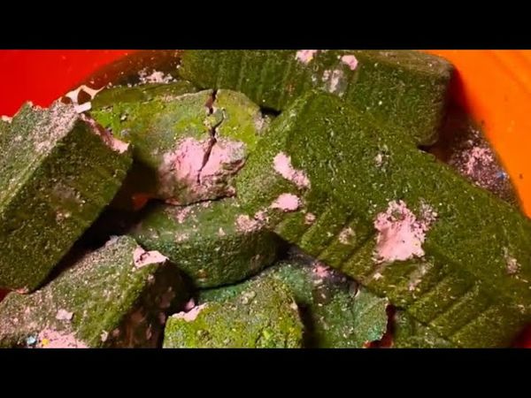 Hydrophobic Chalk Crushed in Water