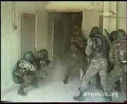 Вдруг как в сказке скрипнула дверь...