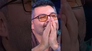 СЛЁЗЫ ДЕТСТВА…😢 ЭТУ ПЕСНЮ ЗНАЕТ ВСЯ РОССИЯ 🇷🇺💔 #талант #вокал #shorts