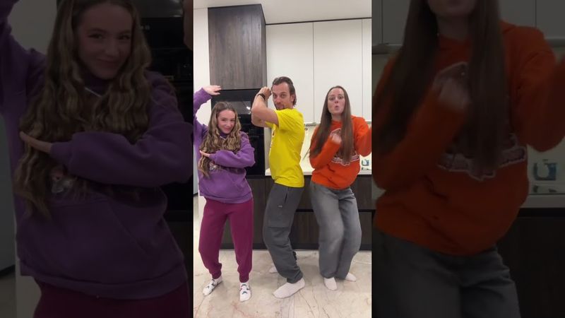 Каролина улетела