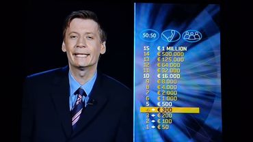 3 ATTEMPTS IS CRAZY!!!! - Wer Wird Millionär DVD Game (November 2004?) Gameplay