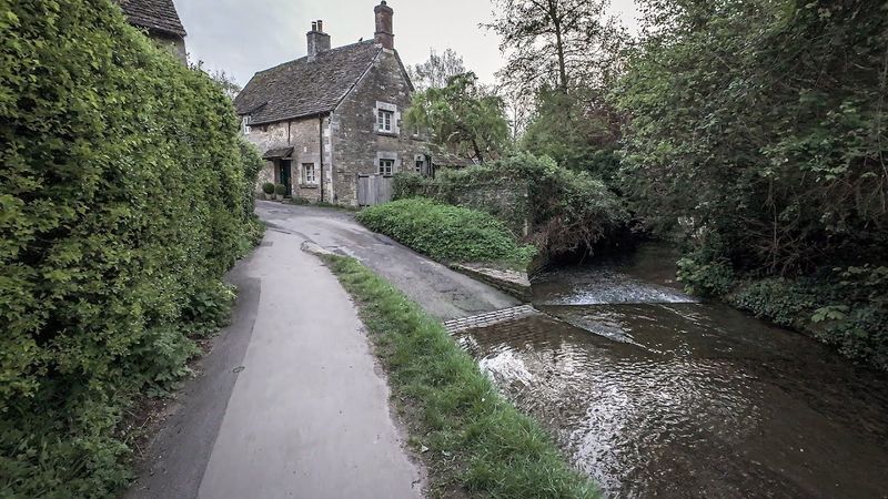 An Unforgettable Early Morning Walk in a Beautiful Village || ENGLAND