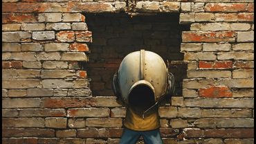 NOIZE MC - РУГАНЬ ИЗ-ЗА СТЕНЫ | ЛИРИКА (ТЕКСТ ПЕСНИ)