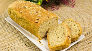 Nothing But OATS and WATER! I Bake This BREAD Every Day! Simple and Healthy!