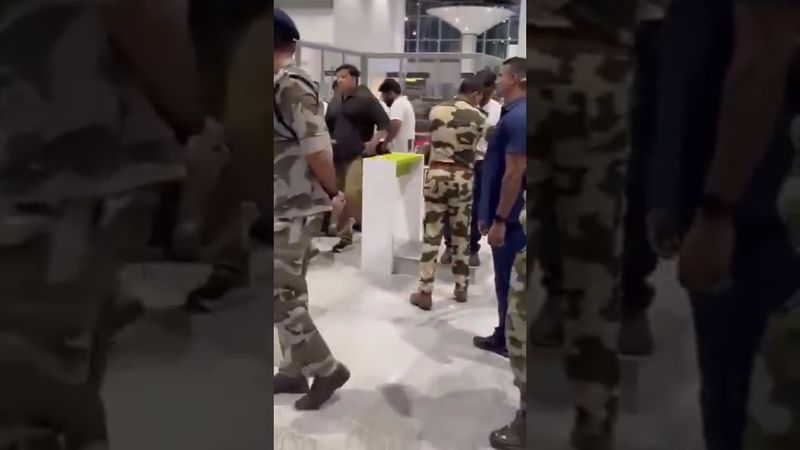 சென்னை விமானநிலையம் தளபதி விஜய் chennai airport tvk vijay