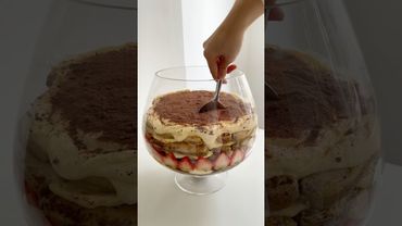 Make giant tiramisu with me #asmr #food #cake #dessert #tiramisu #asmrfood #baking #chocolate