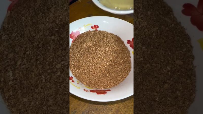 |八零彪子|農村生活|懷舊美好時光| 香瓜籽不要丟垃圾桶啦，自制香口丸，生吃潤腸通便熟吃強筋壯骨！#shorts #手工製作