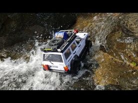 RC TRAIL TFL T10 Full Metal Jeep Cherokee Waterfall Adventure