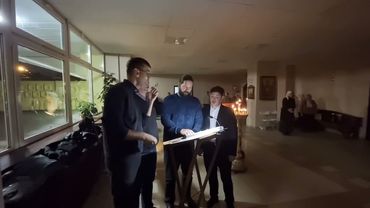 Поют молитву с Ангелами