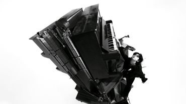 BIG Naughty 'MUSIC (Feat. 이찬혁)' Official MV