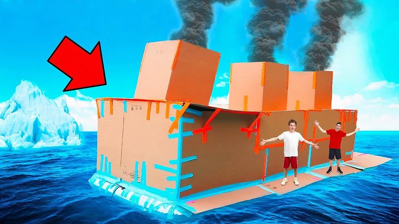 Sfida della Barca di Cartone Gigante!