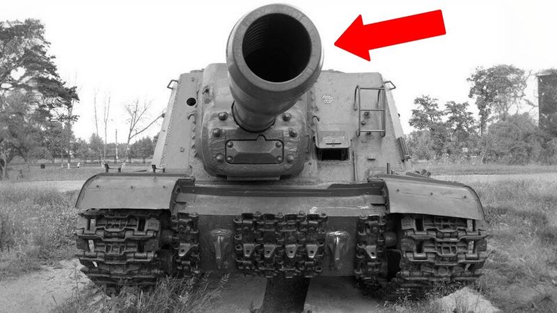 СУ-152: смертоносная самоходка, которая одним выстрелом срывала башни с немецких танков!