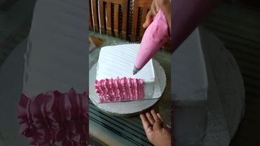 Simple Square Cake Decoration for Beginners. #short#cakedecorating #shortsfeed #shortvideo#cakeart