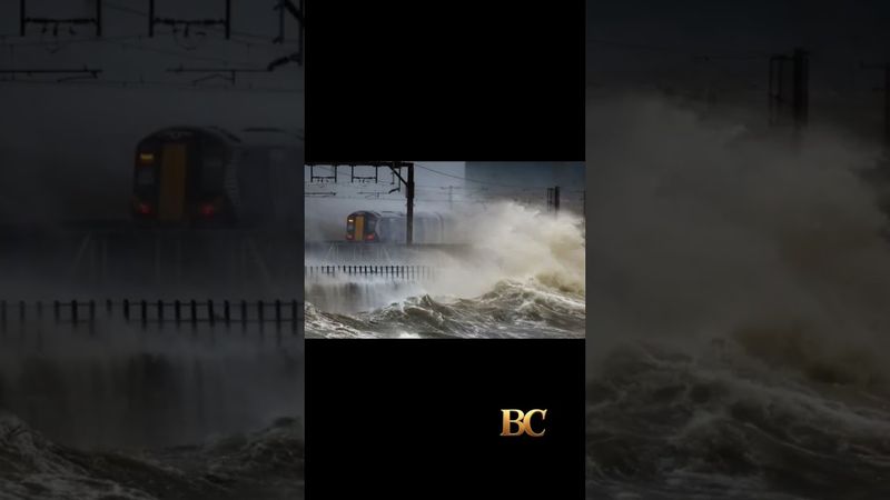 Tempestade Floris atinge a Escócia com ventos de 145 km/h