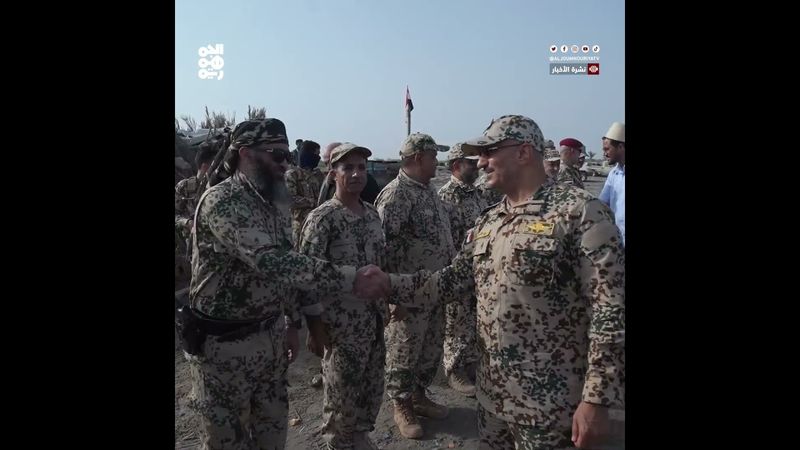 طارق صالح يعايد المرابطين على سواحل البحر الأحمر