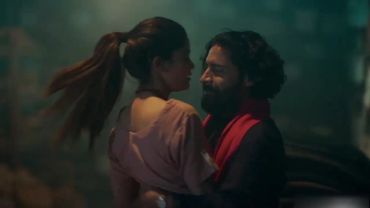 Aaditi Pohankar All Hot Kiss Scenes | Aashram Season 3 | 4K