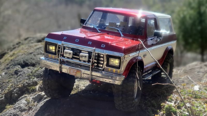 RC Car Traxxas TRX4 Ford Bronco Hard Body Red Overcoating