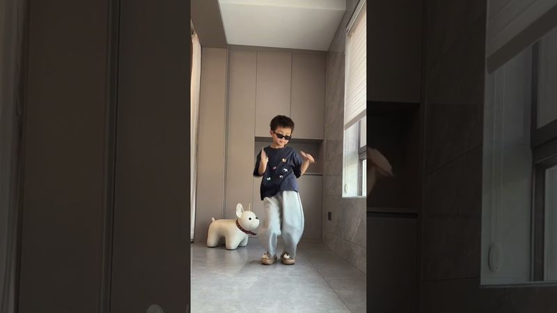 #hiphop 🤣The main point is casual, don’t just stand there, jump up！🤔#dancingbaby #dance #cute