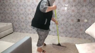 دائما في العذاب معاه😢 مابقيتش قديت عليه ولكن هدا هو نهارالاخير ليه معيا😡