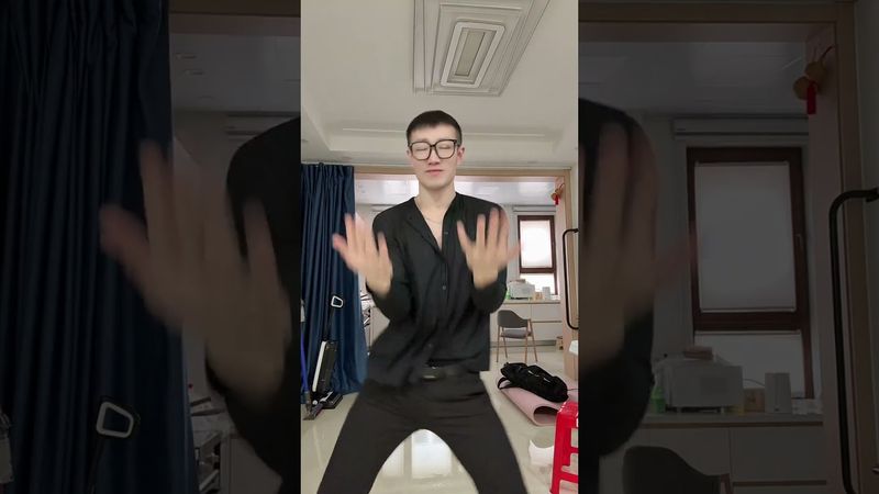 话不多说，直接开跳 🥰🥰🥰 #dance #舞蹈 #suga #翻跳 #二当家的
