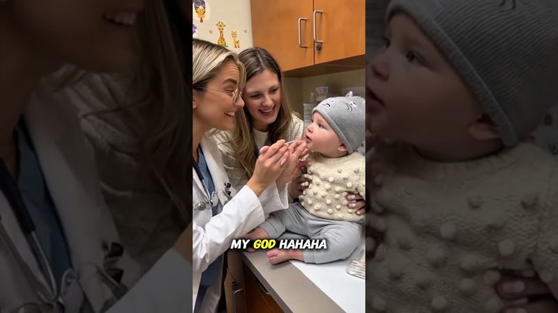 الطفل: "افتح فمك!" 😂👶🩺