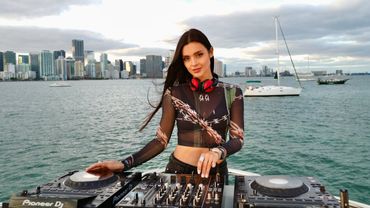 Korolova – The Sound of Ultra Miami | Sundown Set