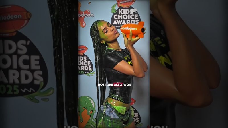 Tyla was struggling to keep it PG for the kids at the KCA 😂❤️