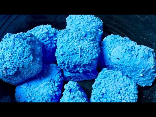 Blue Pasted Gym Chalk