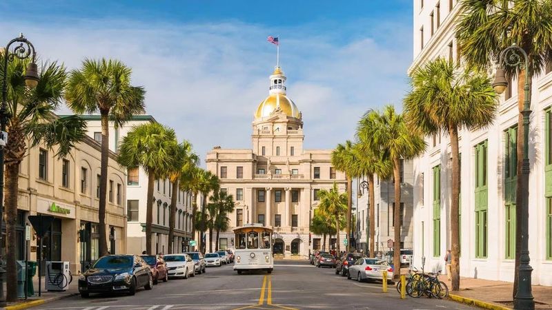 Стрим из Саванны, Джорджия.