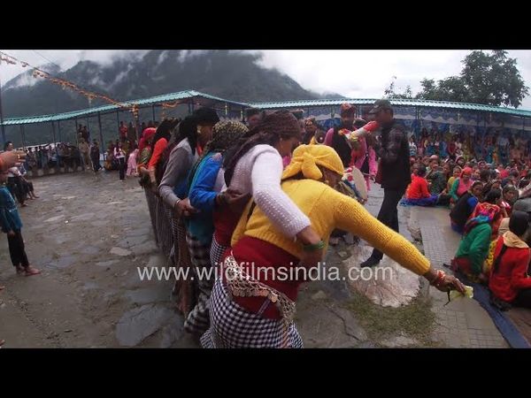 Naugaon festival of Garhwal: Women and men put up a festive showing in Uttarkashi district