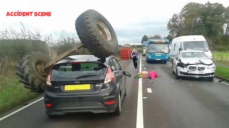 Mysterious Moments On The Road Captured By Camera - Idiots In Cars