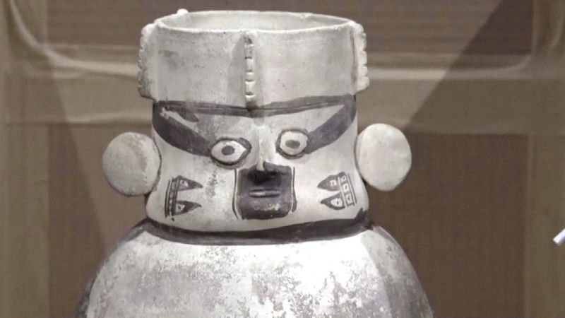 Чили нашла и вернула Перу украденные археологические ценности