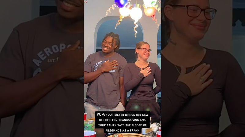 Thanksgiving Fake Tradition Pranks 🤣🤪😜🤨 #laugher #thanksgiving #funnyprank #comedy #funnyshorts