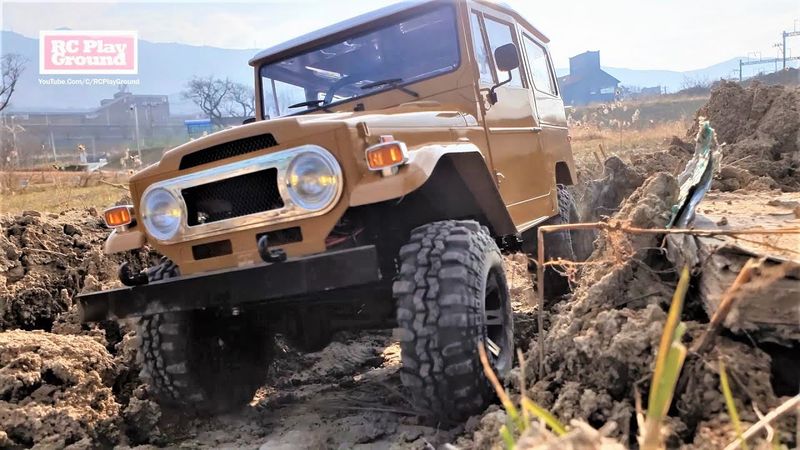 RC Car RC4WD Gelande II FJ40 Cruiser Off-Road Trail Ride