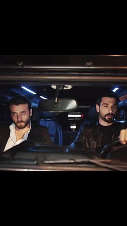 my fav red and green flag #yavuzleto #halilibrahimkarasu