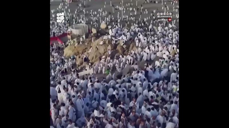 أكثر من 1.5 مليون حاج يؤدون الركن الأعظم في عرفات